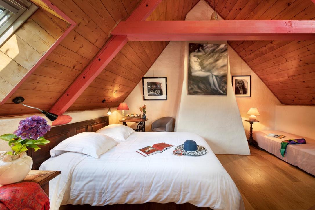 La Grange De Coatelan Hotell Plougonven Eksteriør bilde