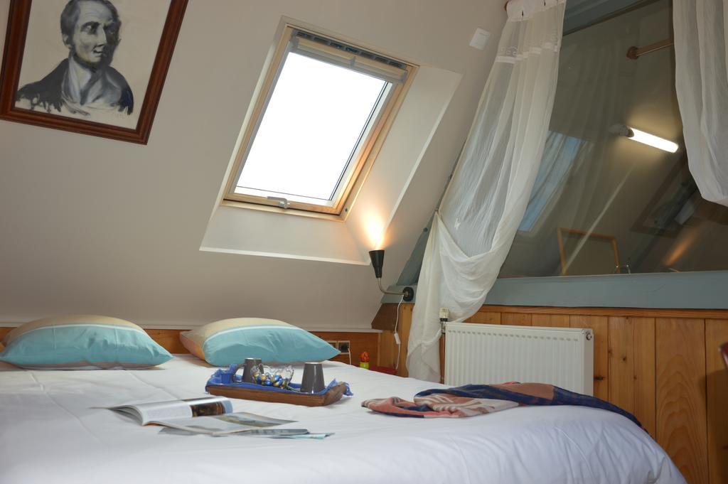 La Grange De Coatelan Hotell Plougonven Eksteriør bilde