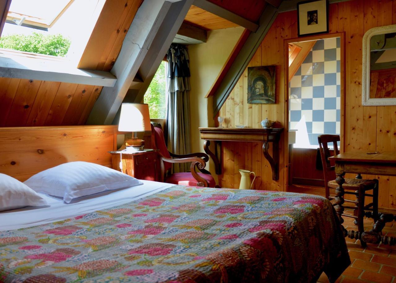 La Grange De Coatelan Hotell Plougonven Eksteriør bilde